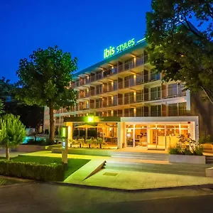 Ibis Styles Roomer מלון